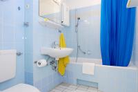 Bild 9: Zentral! Niedliches 1-Zi.-Apartment (34 qm) - (Nr. 01) (English text below)