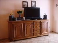Sideboard mit Flatscreen