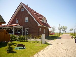 Ferienwohnung am Wieker Bodden 50m zum Wasser, Internet,2 Fahrräder