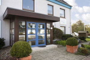 und der Eingang vom Haus Isabel