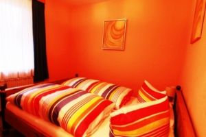 Schlafraum Whg. 2 mit Doppelbett