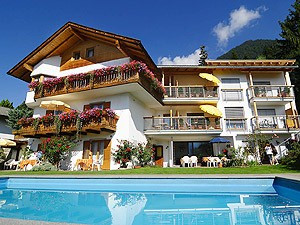Ferienwohnung in Dorf Tirol: Haus Rosengarten APP. Typ "B"