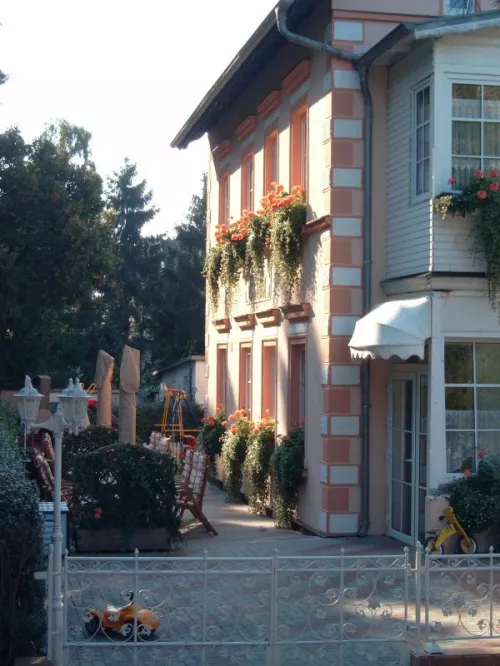 und auf die Terrasse