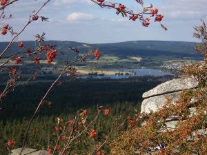 Blick vom Rudolfstein zum Weissenstädter See