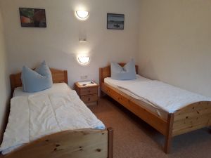 Schlafzimmer mit Einzelbetten
