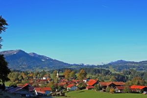 Bild 15: Großzügige Ferienwohnung im Allgäu mit Balkon - Landhaus Jörg