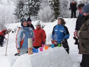 Da gibt’s was zu trinken, was leckeres...