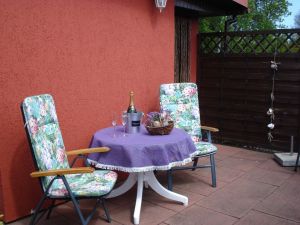 Bungalow LEE - Terasse und Eingang