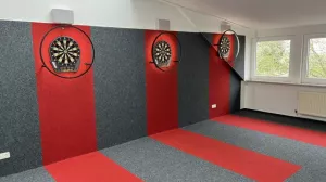 Alles vorhanden: Billard, Dart, Kicker und Tischtennis