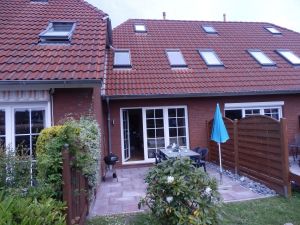 Es erwartetet Sie eine sonnige, 20 qm große Terrasse in Süd/Ost Lage
