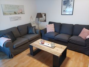 3 Sofa und 2 Sofa ausgestattet