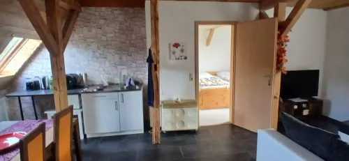 Küchenzeile/ Essbereich oben