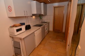 mit Waschmaschine, Trockner, Kochfeld, Minibackofen, Kaffeemaschine, ...