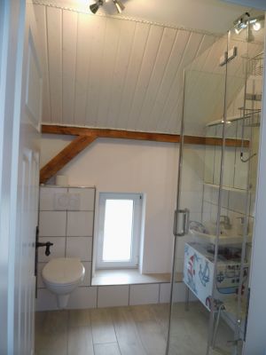 Blick in das Badezimmer hinein