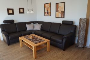 Bild 1: Fünf Sterne Ferienwohnung "Schwalbe" in Leer (Ostfriesland), Garten, ruhig
