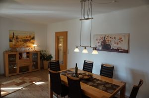 Bild 3: Fünf Sterne Ferienwohnung "Schwalbe" in Leer (Ostfriesland), Garten, ruhig