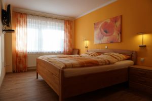 Bild 7: Fünf Sterne Ferienwohnung "Schwalbe" in Leer (Ostfriesland), Garten, ruhig