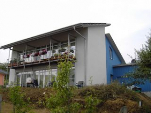 Balkon und Terrasse nach Süden