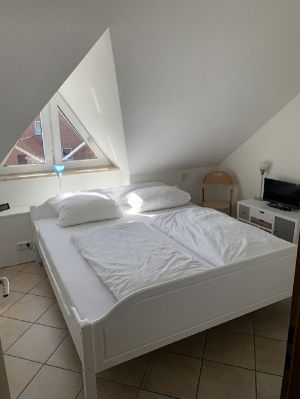 mit Doppelbett 200x180 und Zeit TV