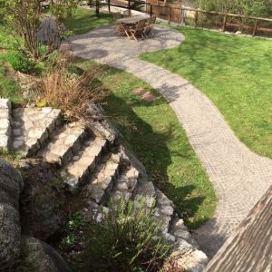 Bild 16: hundefreundliche Haus Giulia mit eingezäunten Garten am LedroseeOberitalien