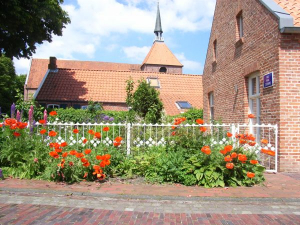 Herrliche Vorgärten sind ein Kennzeichen von Rysum