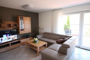 Erdgeschoss Ferienwohnung mit Garten