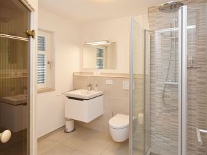 Bild 5: exklusive Reetdach Villa nur 500 Meter bis zum Strand für 6+2 Personen