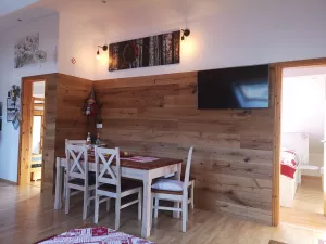 Essecke TV Bild 21: Ferienwohnung Haus Maria Hochschwarzwald