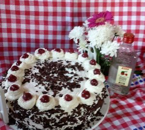 Schwarzwälder Kirschtorte hausgemacht Bild 14: Ferienwohnung Haus Maria Hochschwarzwald