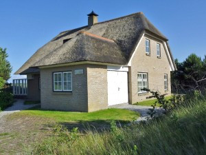 Bild: Ferienhaus "Duinwind", Urlaub mit Hund, Kamin, - 8 P.,strandnah, Ameland