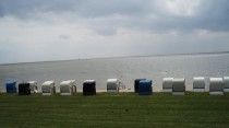 Hier laden Sie Strandkörbe zum Verweilen ein