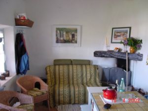 Bild 6: Kleines originelles Rebhaus mit Tierhgehege in der Provence verte