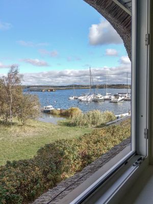 Mit Blick auf den Hafen