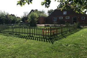 mit Bank für Frauchen und Herrchen..