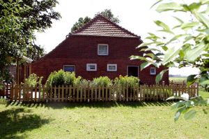 Eine Terrasse zum Austoben - daran jetzt das zweite Grundstück