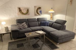 linker Sitz nach vorne ausziehbar