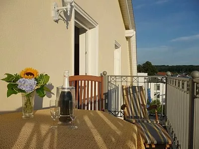 Balkon mit Deckchair