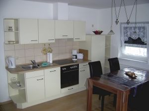 mot allem, was man so brauchtKüchenzeile