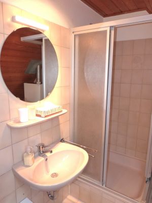 Kompfortables Duschbad incl. Trockner