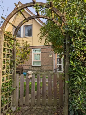 hier sind Sie mit bis 6 Personen und Hunden herzlich willkommen