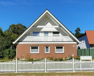 Außenansicht Die Ferienwohnung befindet sich im Obergeschoß.