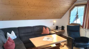 Bild 8: komfortable Fewo, "Fürbüüni", DG 4 Pers., Balkon, 2 DZ, 2 DU/WC, w-lan