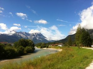 Uferweg Richtung Garmisch