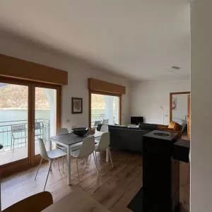 Bild 3: Villa Federica direkt am See, eingez. Garten. Hunde herzlich willkommen