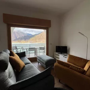 Bild 2: Villa Federica direkt am See, eingez. Garten. Hunde herzlich willkommen