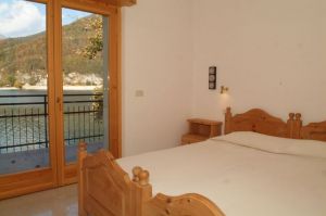 Bild 17: Villa Federica direkt am See, eingez. Garten. Hunde herzlich willkommen