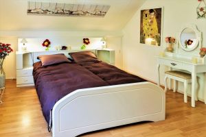 Uberblick von dem Eltern Schlafzimmer