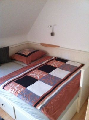 Das gemütliche Tagesbett ...hier findet man erholsamen Schlaf oder Zeit für kuschelige Lesestunden u.ä.!