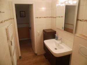 Handtuchtrockner, großer Spiegel