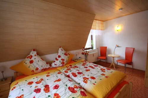 Sclafzimmer mit Doppelbett